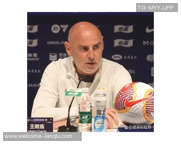 穆斯卡特继续留守海港丹尼罗尔正式执教流浪者签约两年半